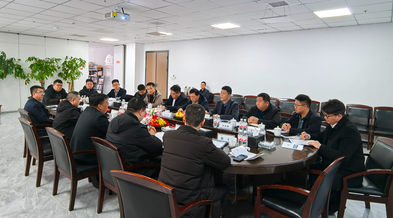 中交集团华中区域总部领导莅临集团考察交流.jpg
